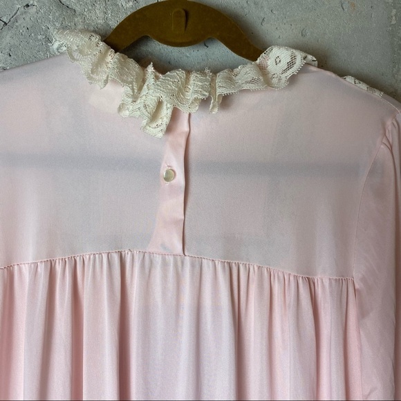 Vintage 70s Suzy star pale pink Victorian cream lace long night gown - Picture 3 of 5